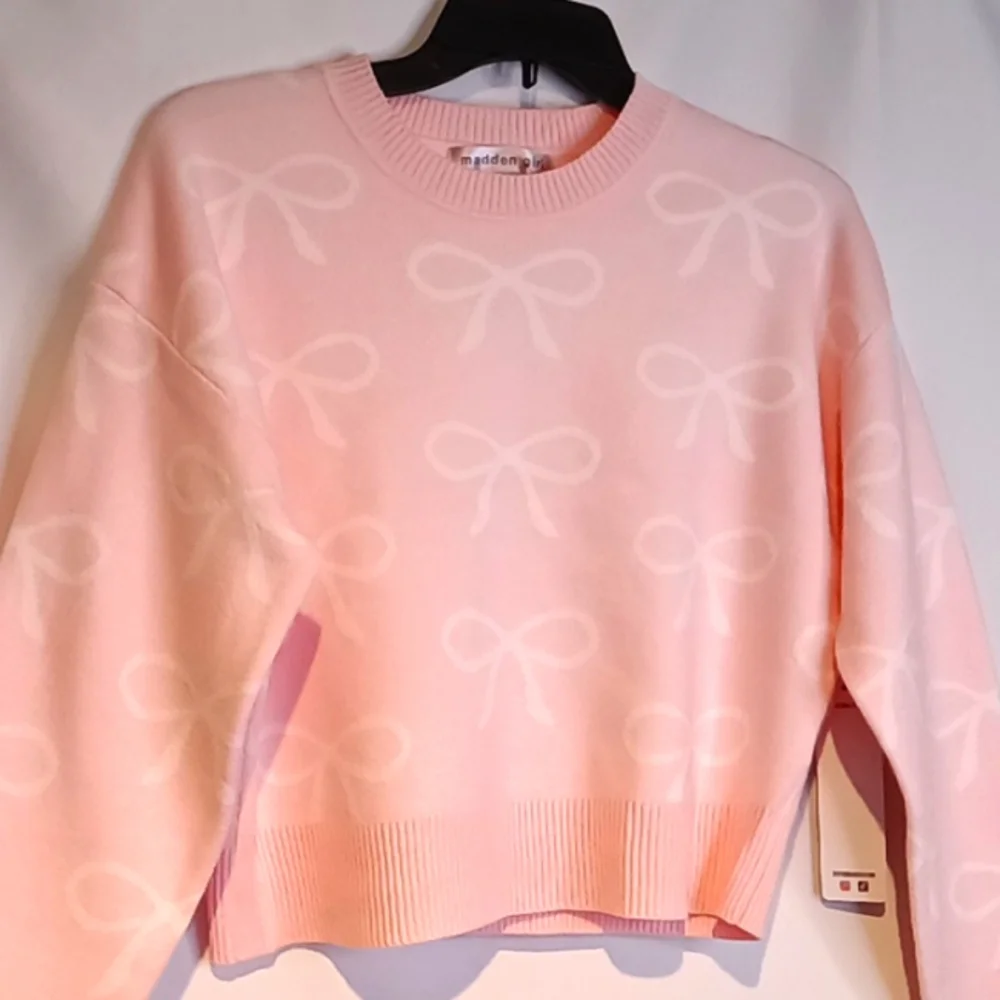 Madden Girl Pink 🩷 & White 🎀 Sweater